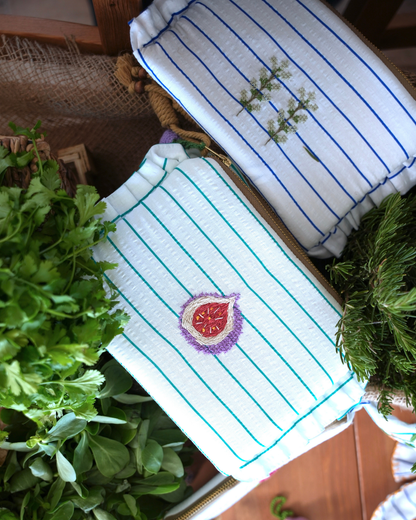 Min Al Ard Collection - Pouch
